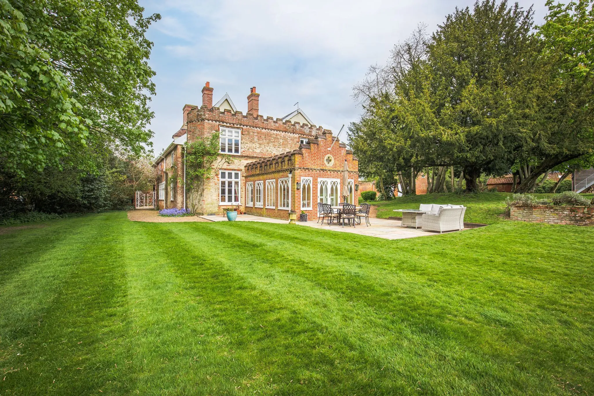An Elegant And Richly Historic Home In Hempnall
