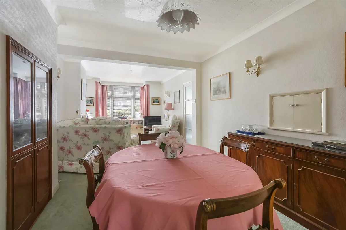 Cobham Road, Fetcham, Leatherhead, Surrey, KT22