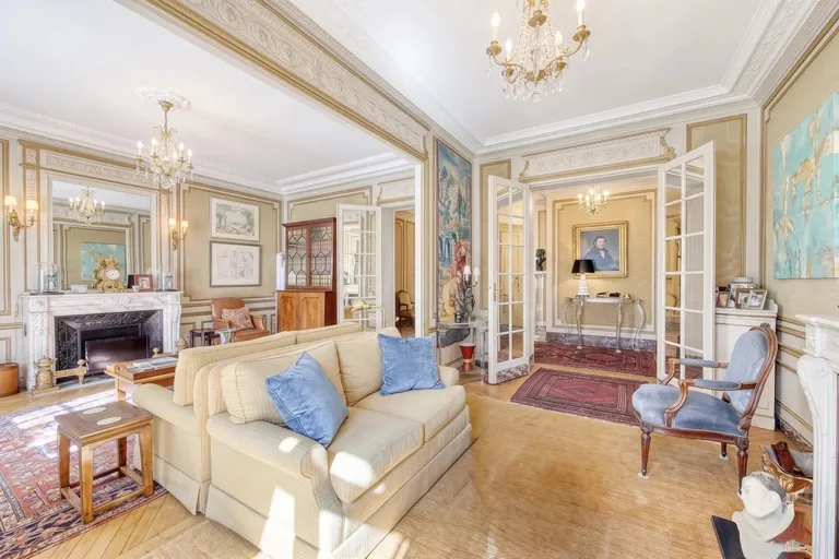 Paris 8th (Faubourg-du-Roule), 75008, France