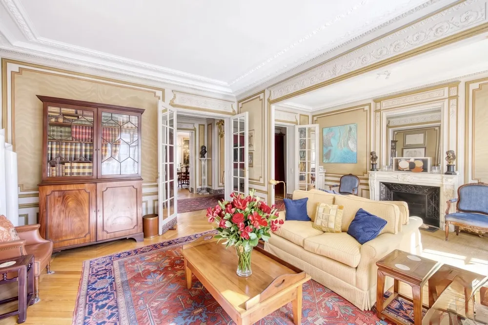 Paris 8th (Faubourg-du-Roule), 75008, France