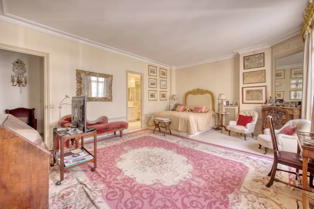Paris 8th (Faubourg-du-Roule), 75008, France