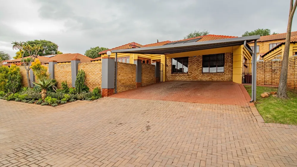 View image gallery of South Africa, Gauteng, Pinehaven