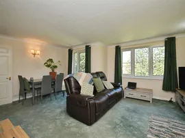 Turners Hill, Waltham Cross photo