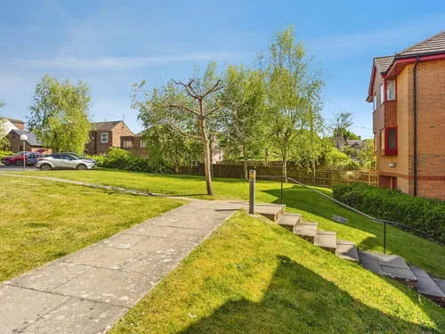 Whitelands, Franklynn Road, Haywards Heathphoto