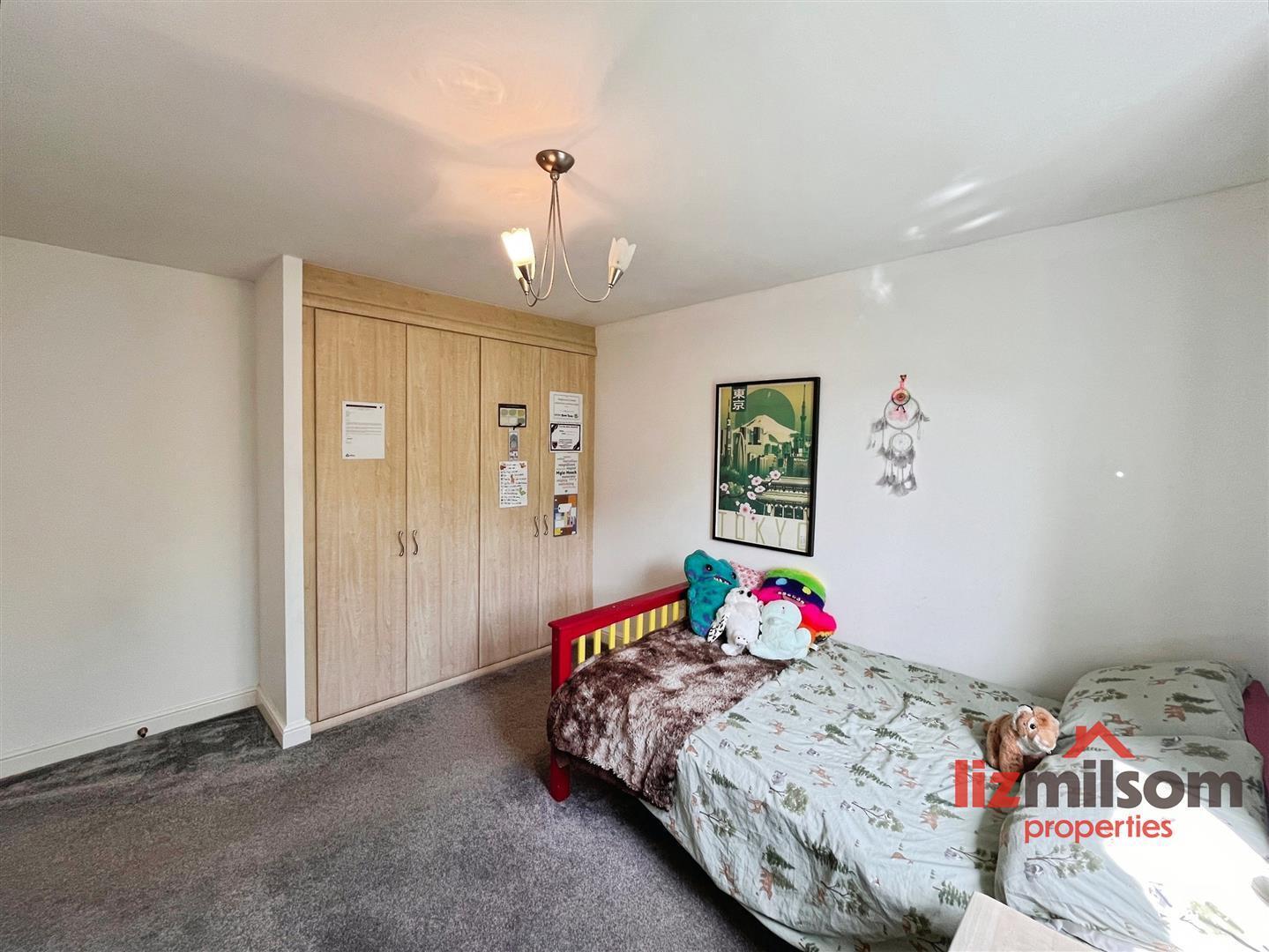 Buckingham Drive, Church Gresley, Swadlincote Image 21