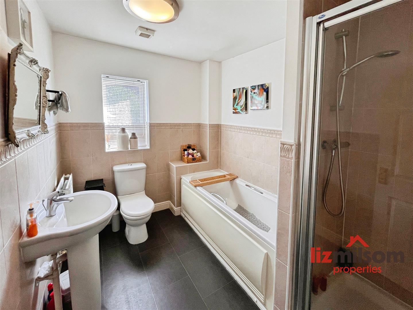 Buckingham Drive, Church Gresley, Swadlincote Image 23