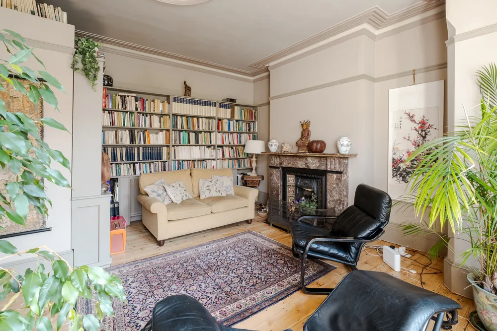 Onslow Gardens, London, N10