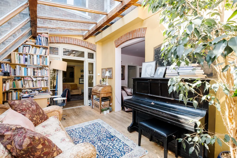 Onslow Gardens, London, N10