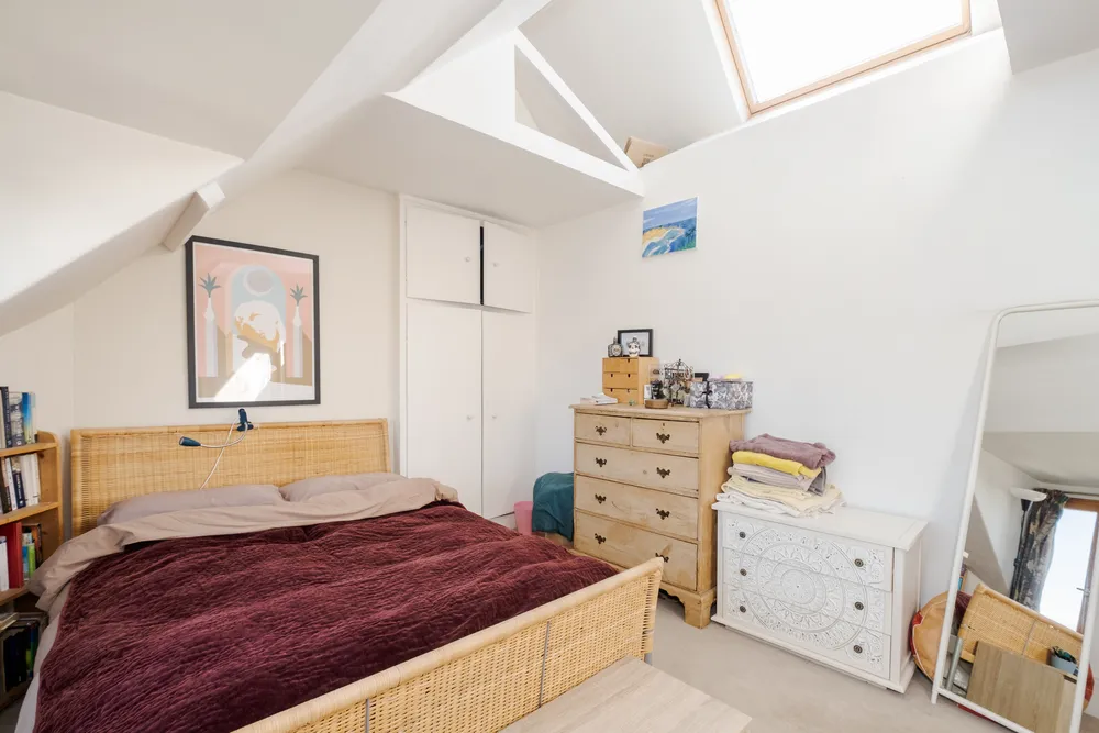 Onslow Gardens, London, N10