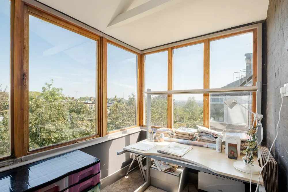 Onslow Gardens, London, N10