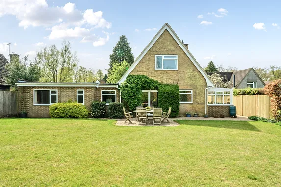 Hewshott Grove, Liphook, GU30