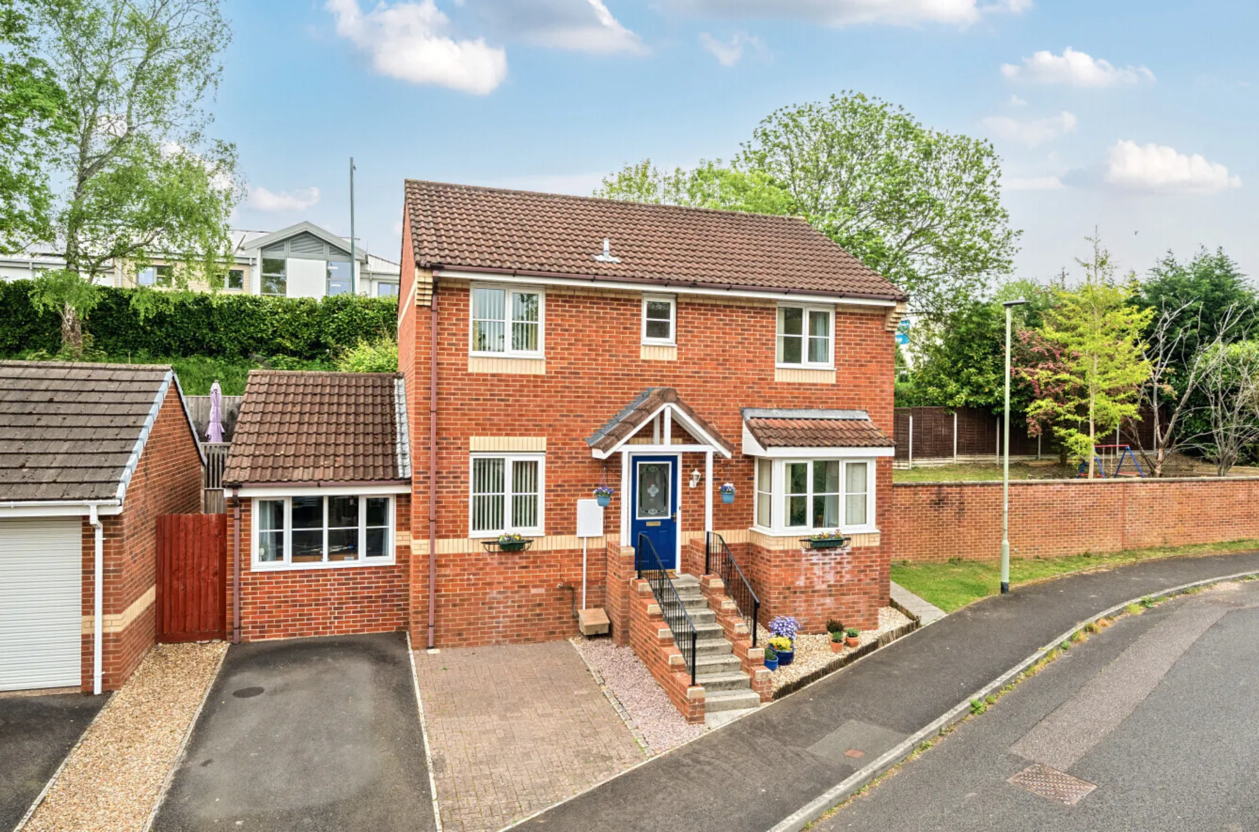 Riverside Close