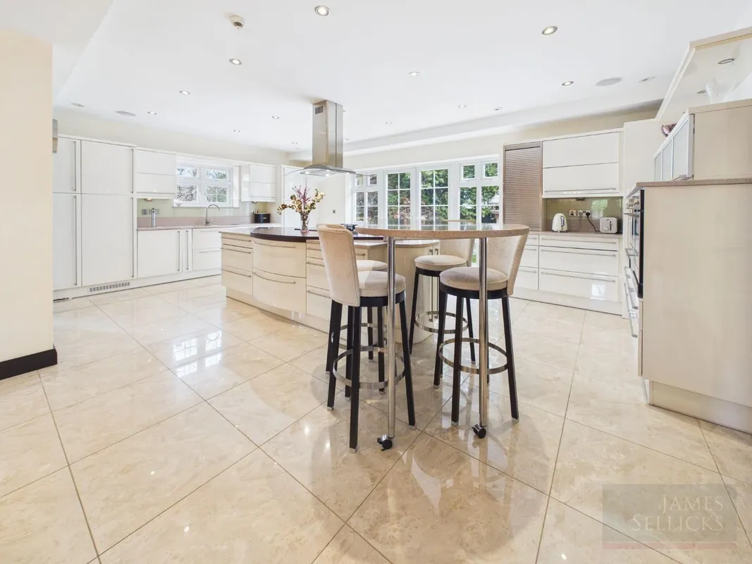 Manor Road, Oadby, Leicestershire