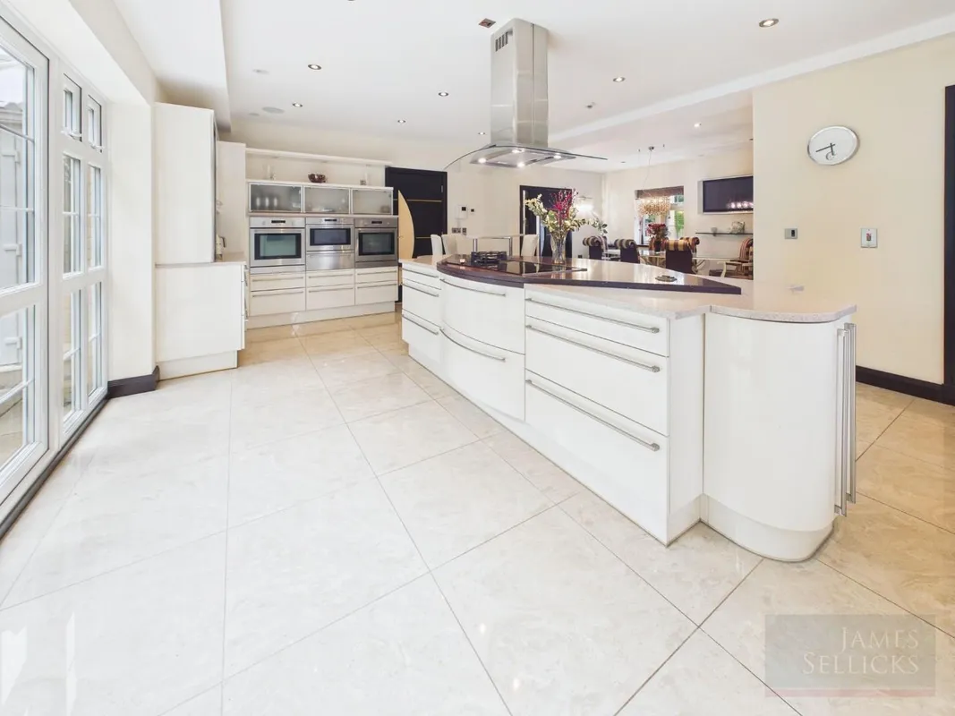 Manor Road, Oadby, Leicestershire