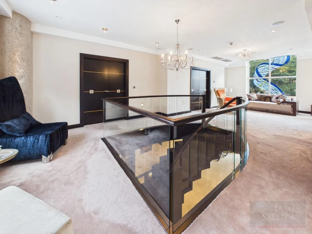 Manor Road, Oadby, Leicestershire