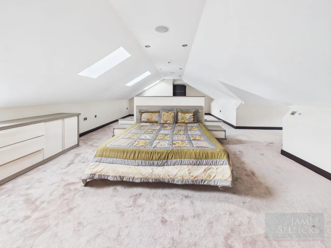 Manor Road, Oadby, Leicestershire
