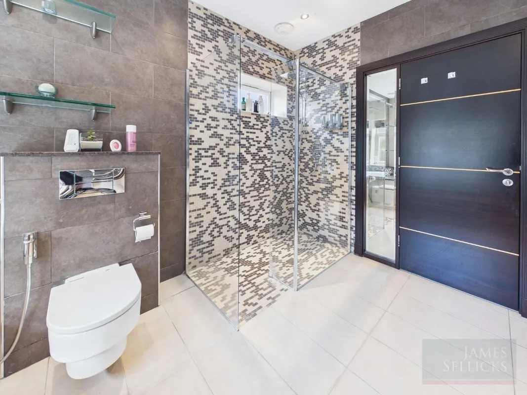 Manor Road, Oadby, Leicestershire