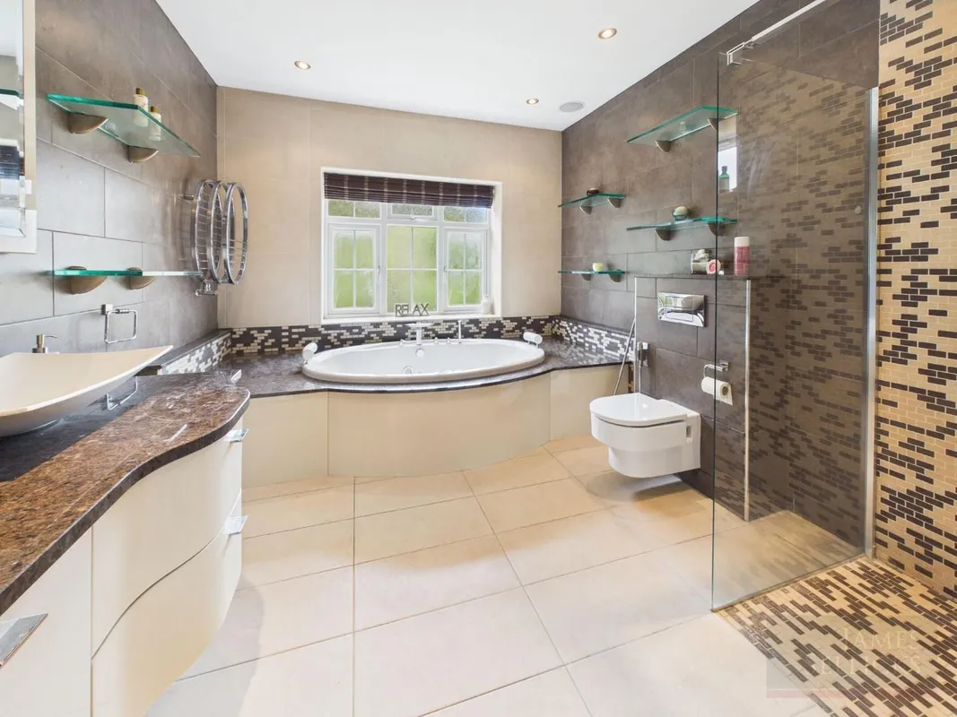 Manor Road, Oadby, Leicestershire