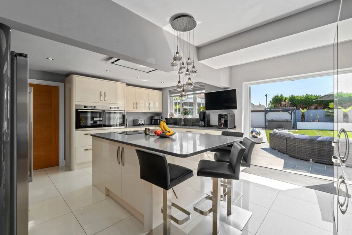 Glenwood Road, West Moors, Ferndown, Dorset, BH22