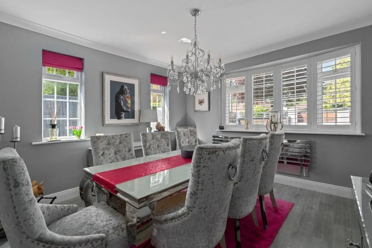Glenwood Road, West Moors, Ferndown, Dorset, BH22