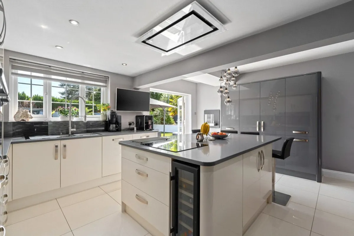 Glenwood Road, West Moors, Ferndown, Dorset, BH22