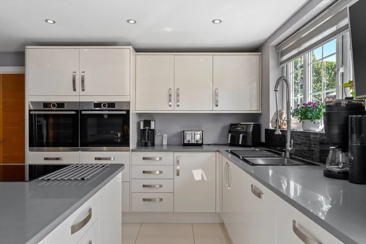 Glenwood Road, West Moors, Ferndown, Dorset, BH22