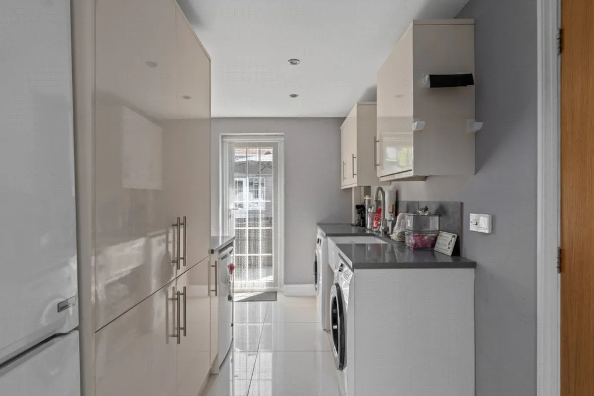 Glenwood Road, West Moors, Ferndown, Dorset, BH22