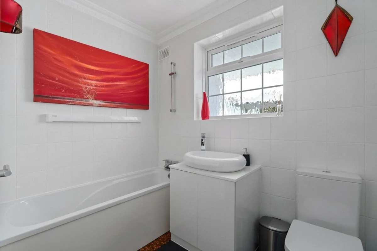 Glenwood Road, West Moors, Ferndown, Dorset, BH22