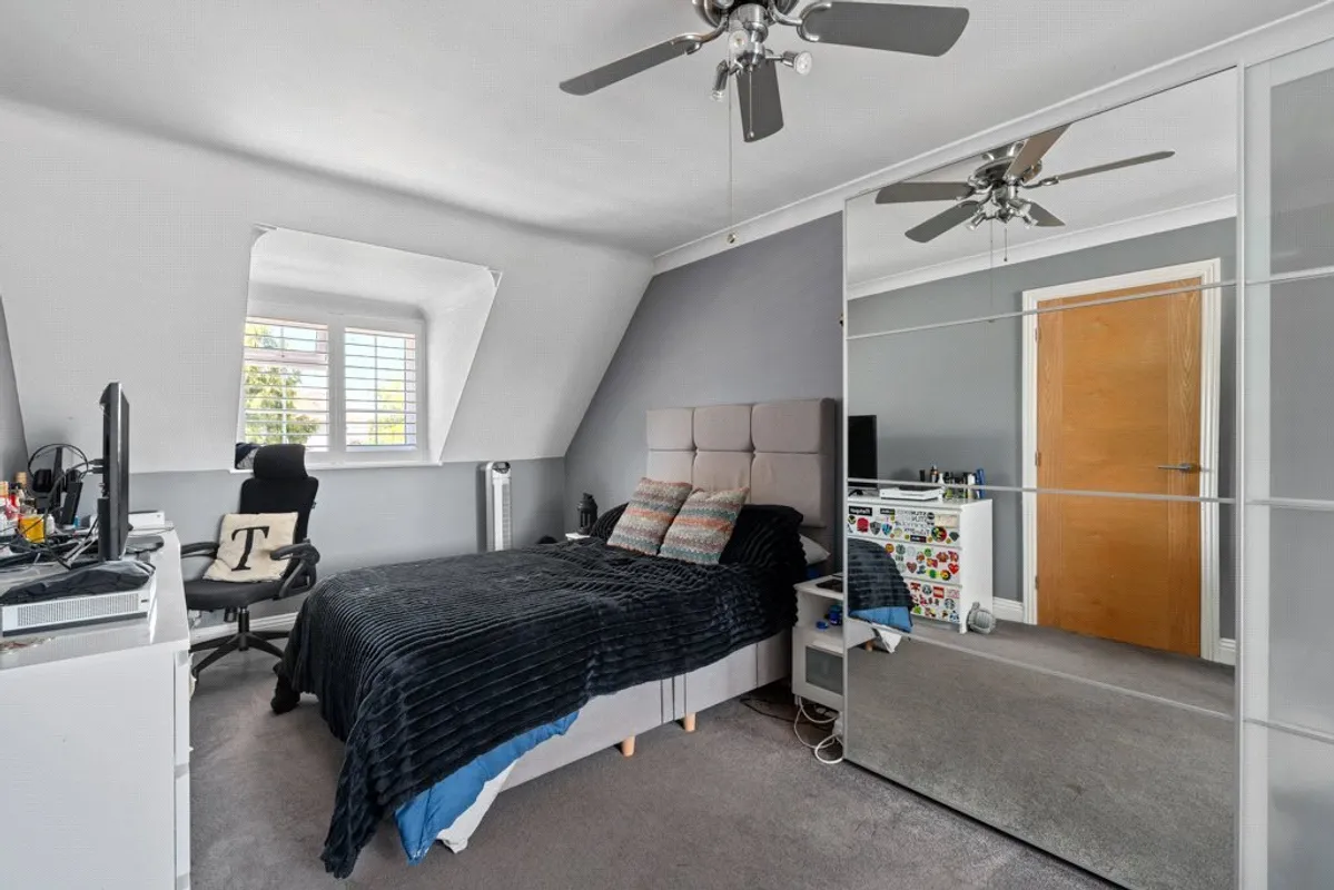 Glenwood Road, West Moors, Ferndown, Dorset, BH22