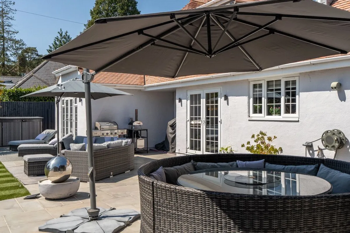 Glenwood Road, West Moors, Ferndown, Dorset, BH22
