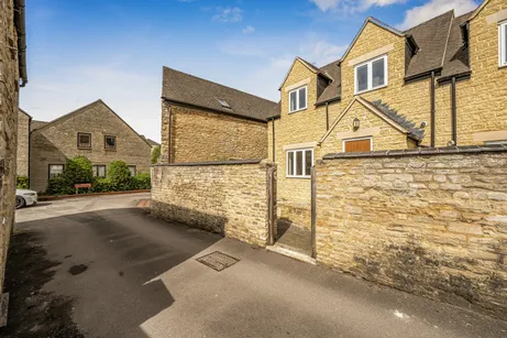 High Street, Witney, OX28