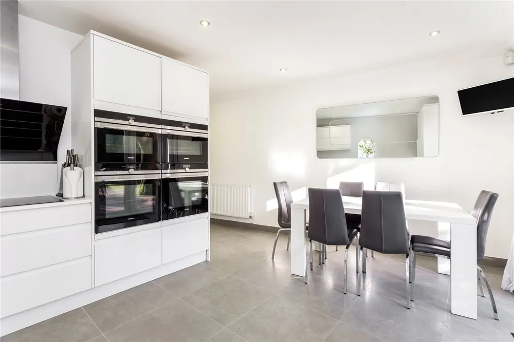 Gowrie Place, Caterham, CR3