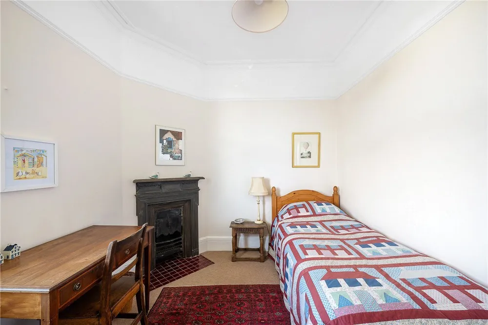 Palace Road, London, SW2