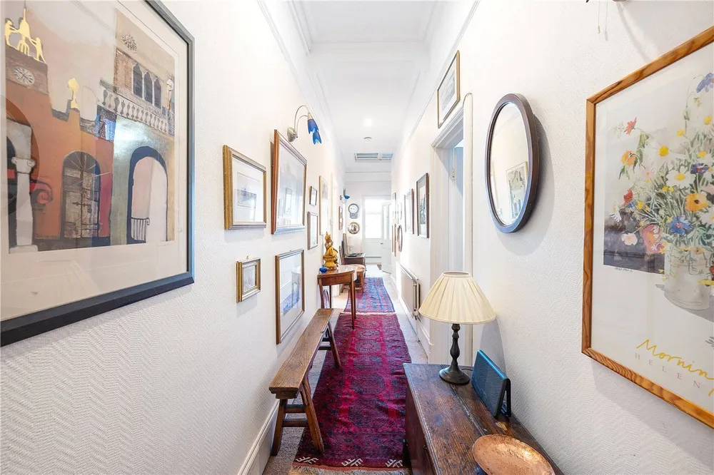 Palace Road, London, SW2