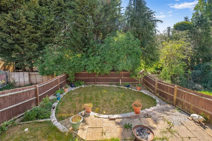 Property carousel image 10