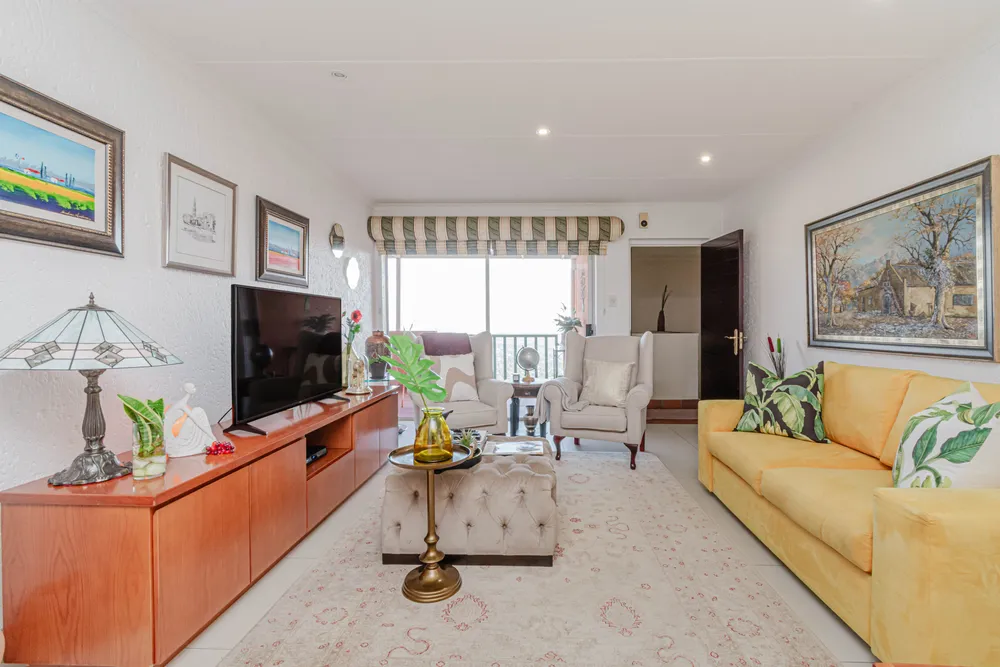 View image gallery of South Africa, Gauteng, Northcliff, Highcliff Way, 49