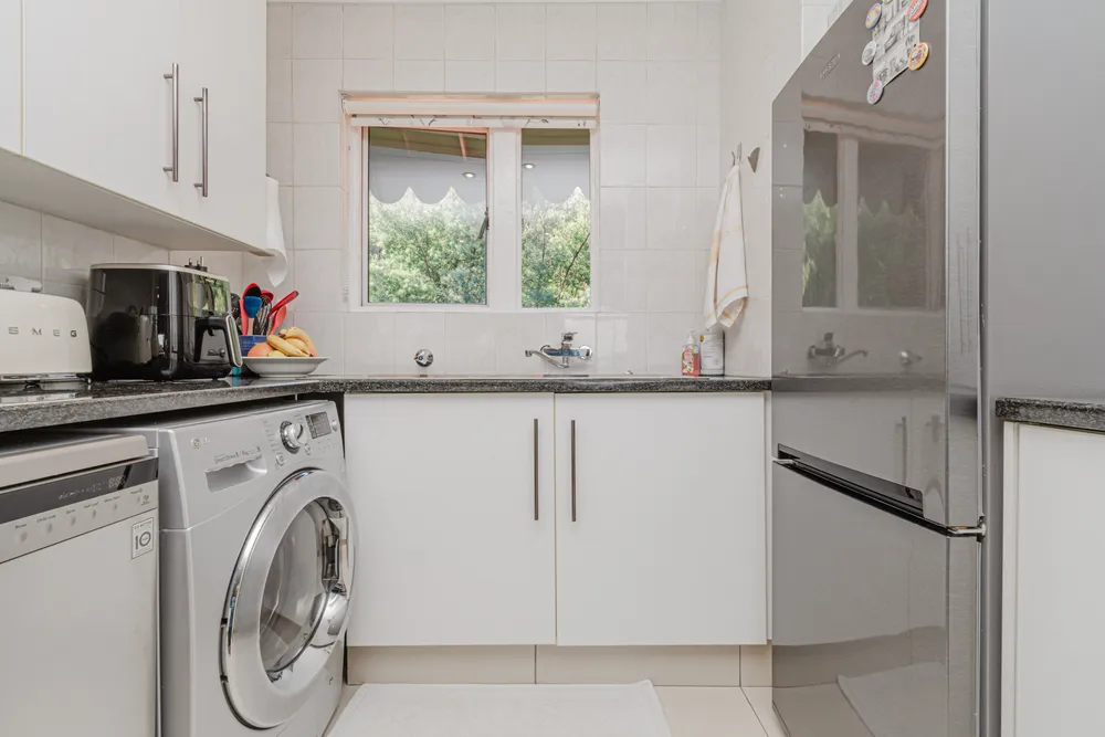 South Africa, Gauteng, Northcliff, Highcliff Way, 49