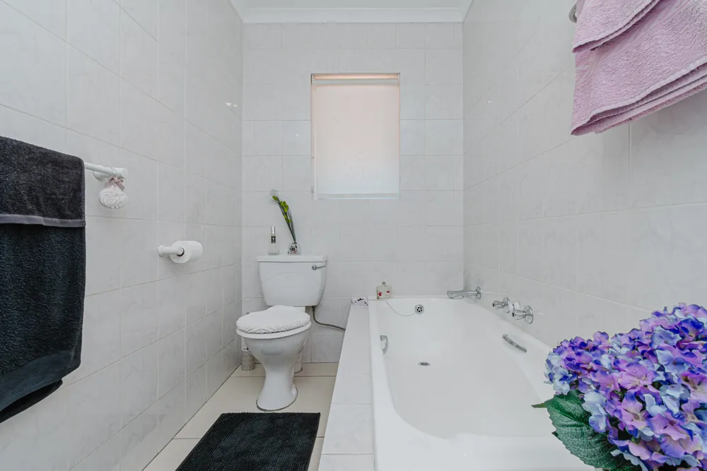 South Africa, Gauteng, Northcliff, Highcliff Way, 49