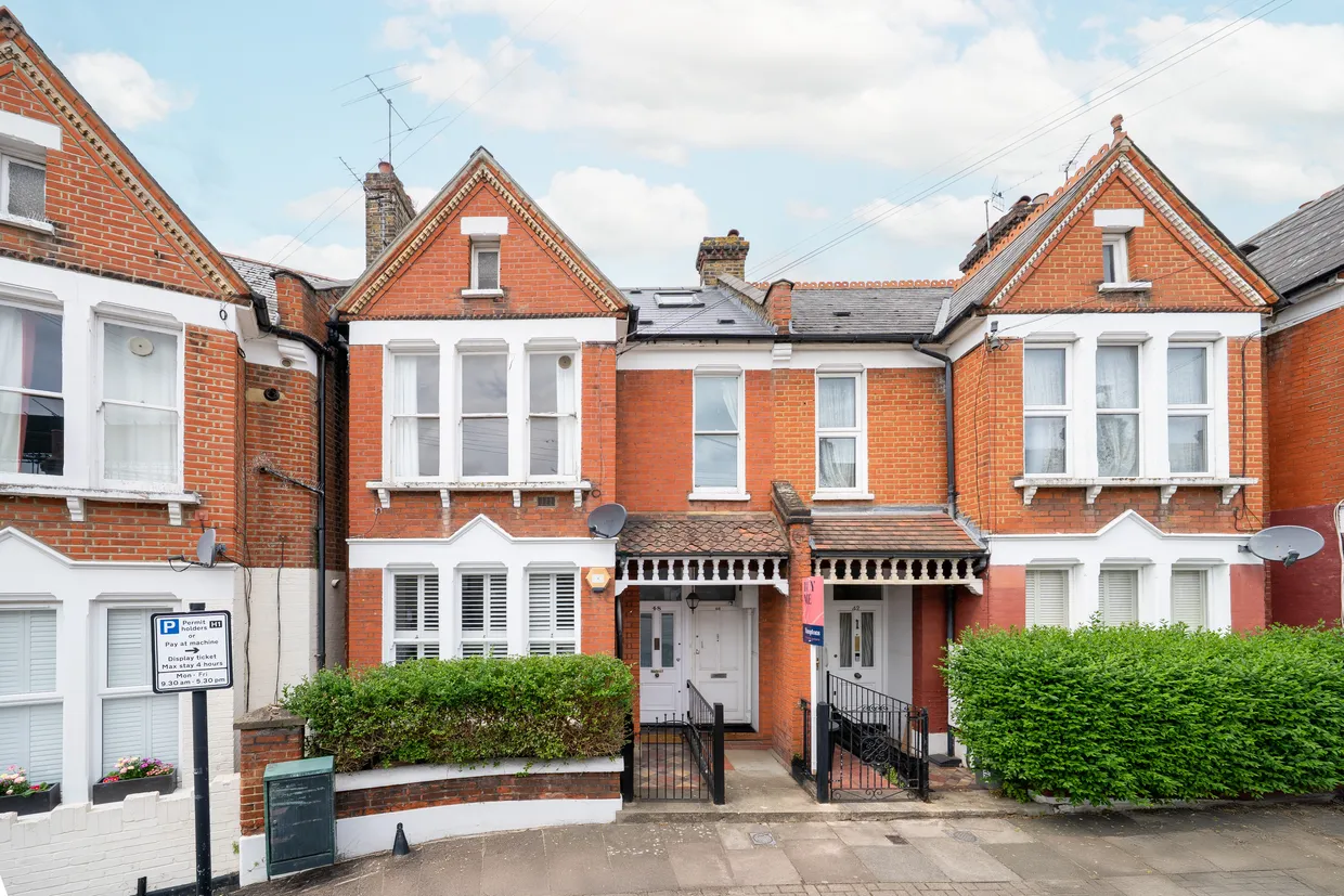 Lynn Road, London, SW12 photo 1