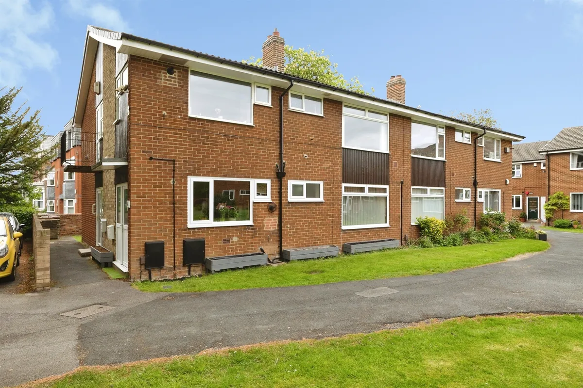 The Crescent, Middlesbrough