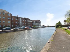 Ha'penny Bridge Way, Hull thumb 3