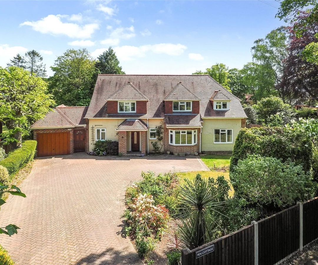 Jackson-Stops | 4 bedroom property for sale in The Drive