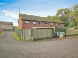 Avon Drive, Alderbury, Salisbury thumb 3