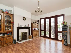 Cornwall Close, Barking thumb 3