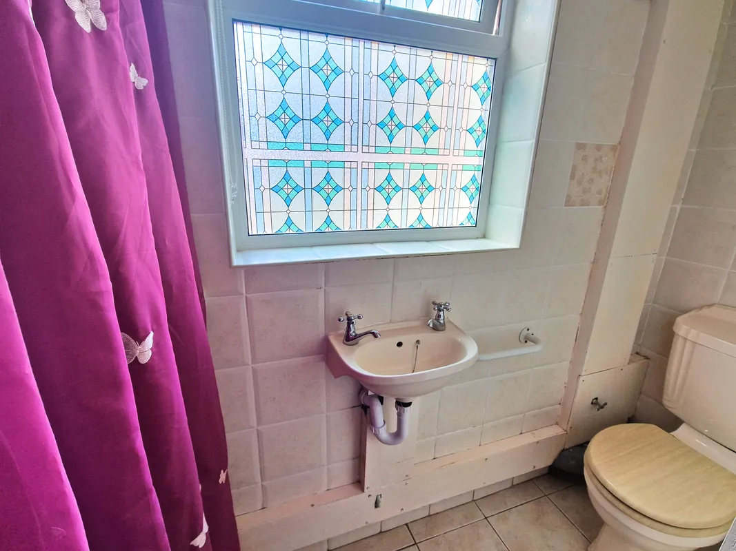 POPLAR CRESCENT, PORTHCAWL, CF36 5LF