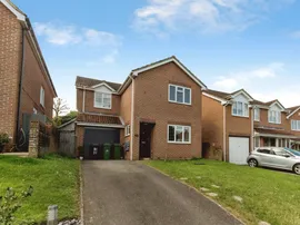 Trossachs Close, Eastbourne photo