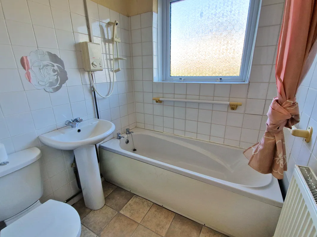 POPLAR CRESCENT, PORTHCAWL, CF36 5LF