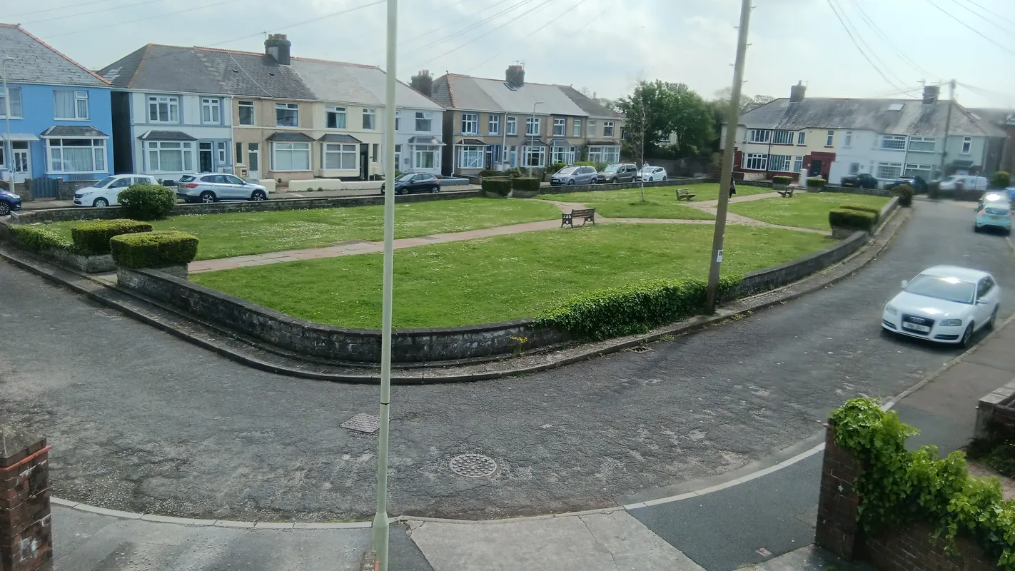 POPLAR CRESCENT, PORTHCAWL, CF36 5LF