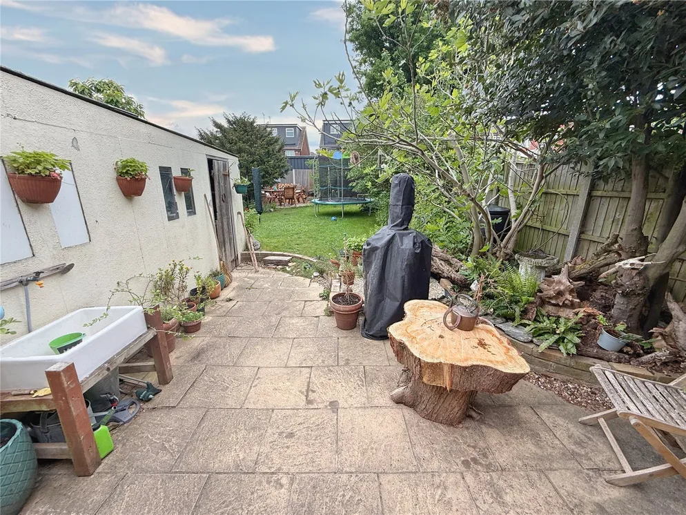 Property carousel item 27