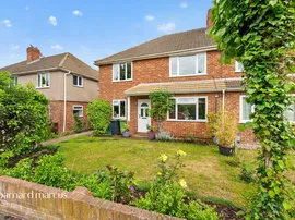 Ardrossan Gardens, Worcester Park photo